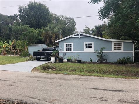 south <strong>florida</strong> for sale by owner "<strong>fort myers</strong>" - <strong>craigslist</strong> gallery relevance 1 - 65 of 65 • • • • • • • • • • • • • • • Boston Whaler 13 GLS 2/10 · South <strong>Ft</strong>. . Ft myers fl craigslist